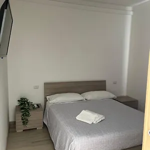villa-milano-apt-n-5.it-lombardy.com/
