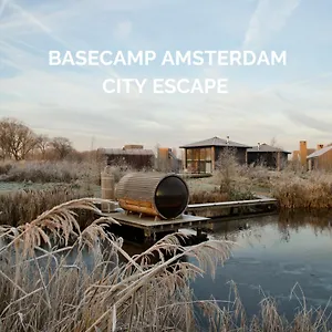 Basecamp 4*, Amesterdão Países Baixos